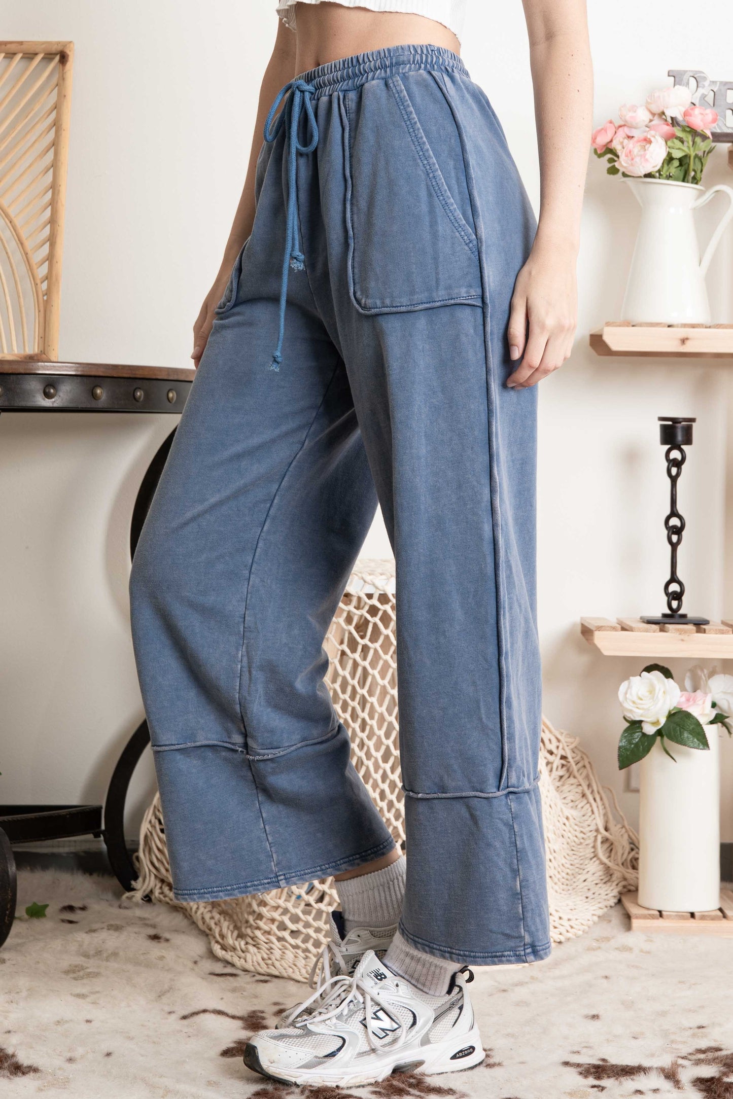 Madison Exposed Seam Lounge Pant