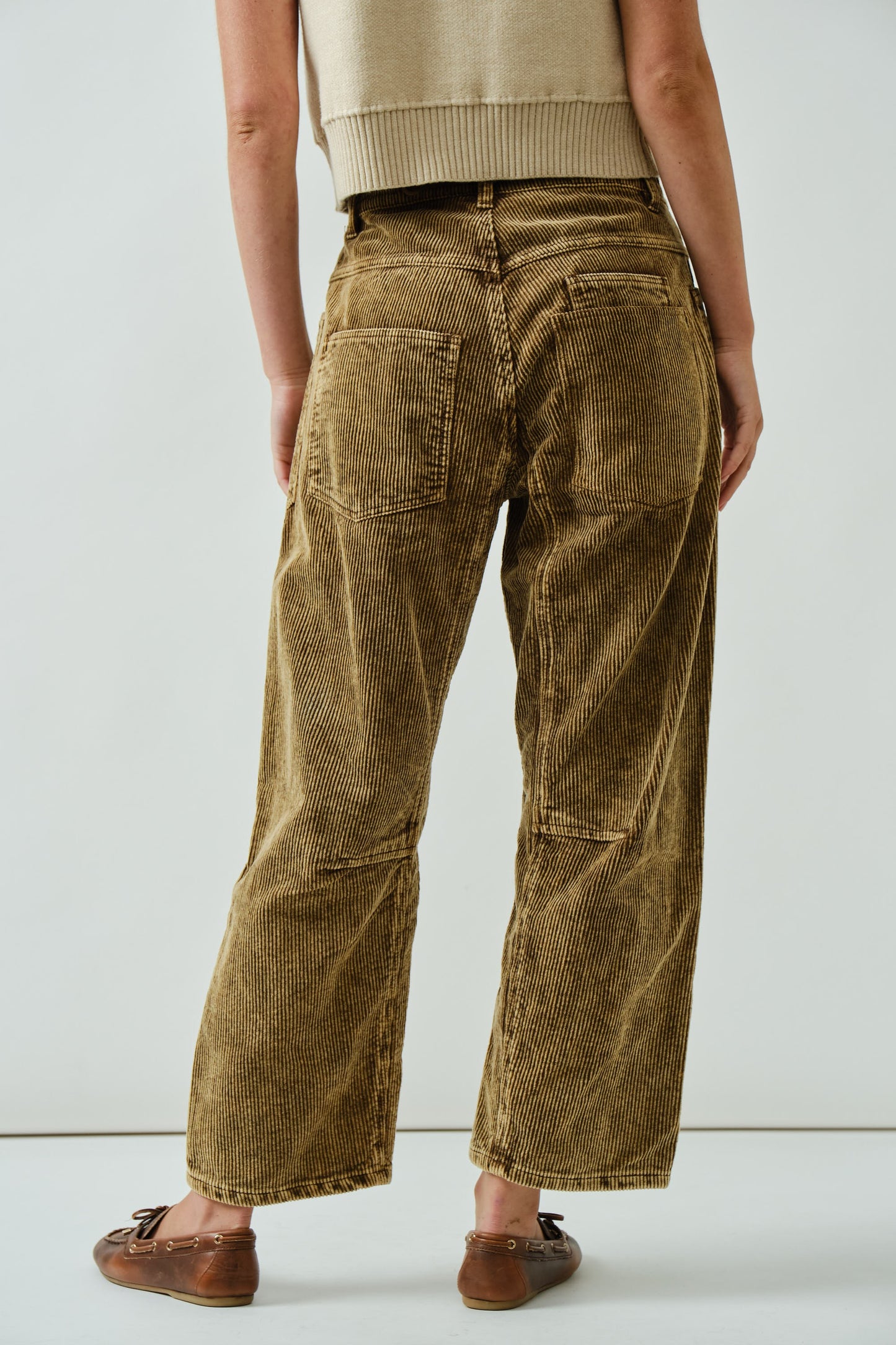 Vivienne Barrel Corduroy Pant