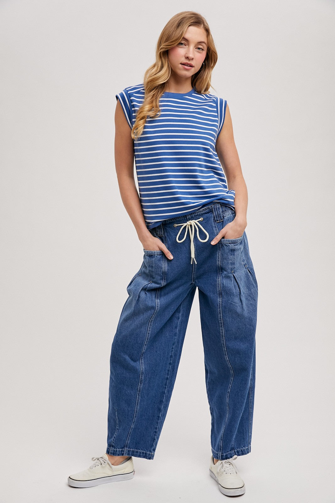 Barrel Low-Rise Drawstring Jean