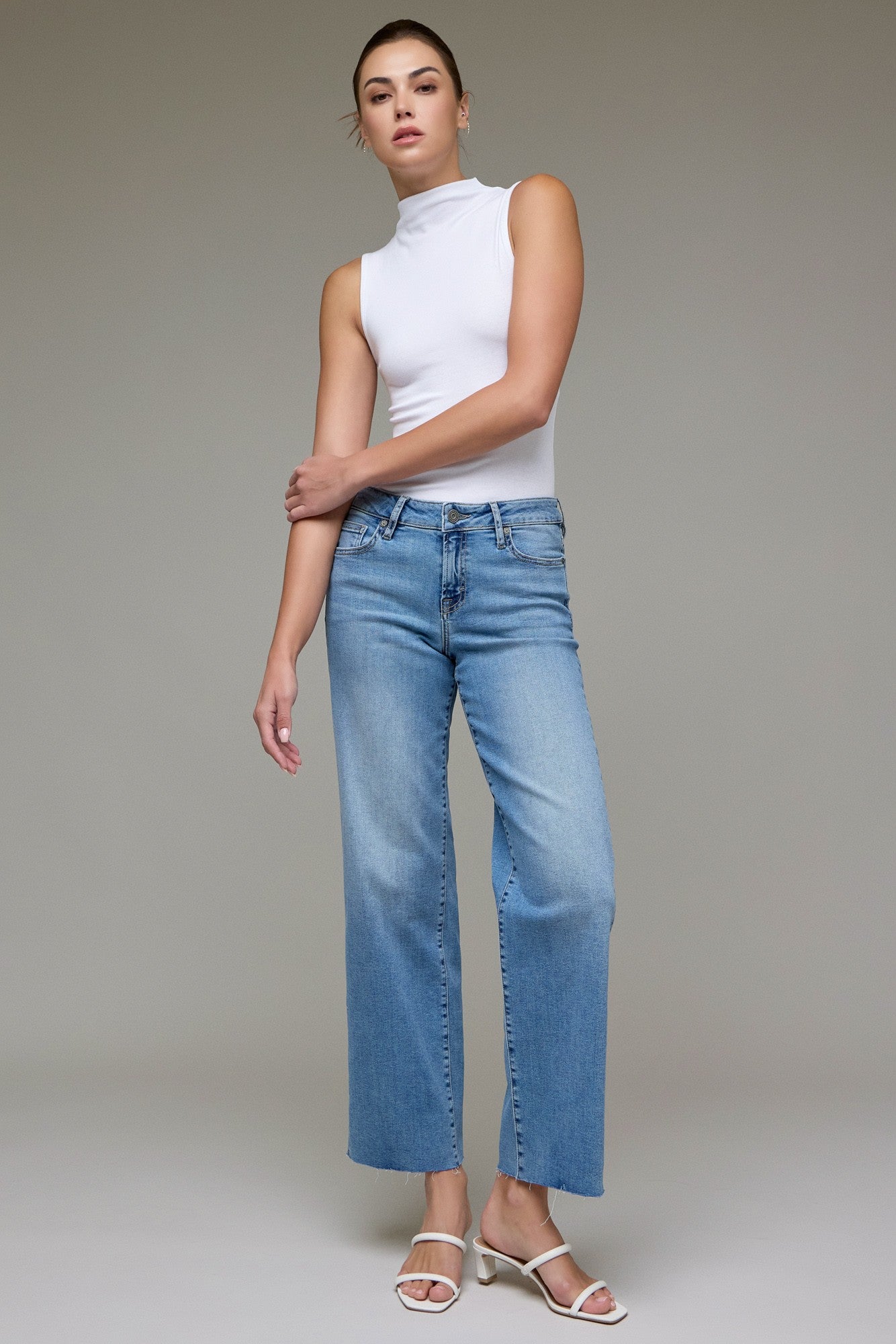 Clean Stretch Classic Straight Jean