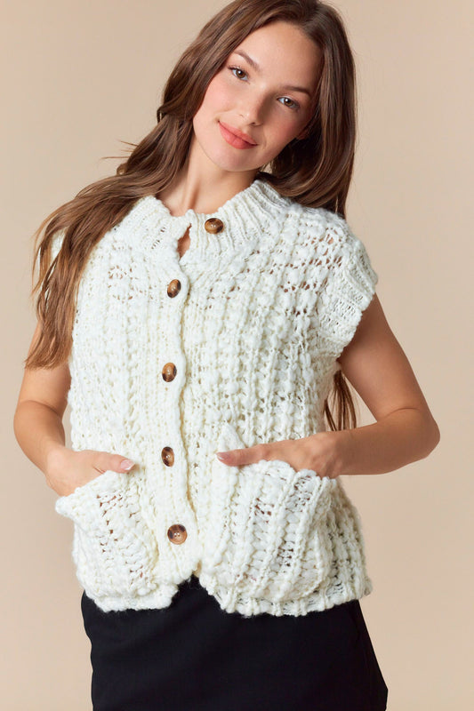 Horn Button Chunky Sweater Vest