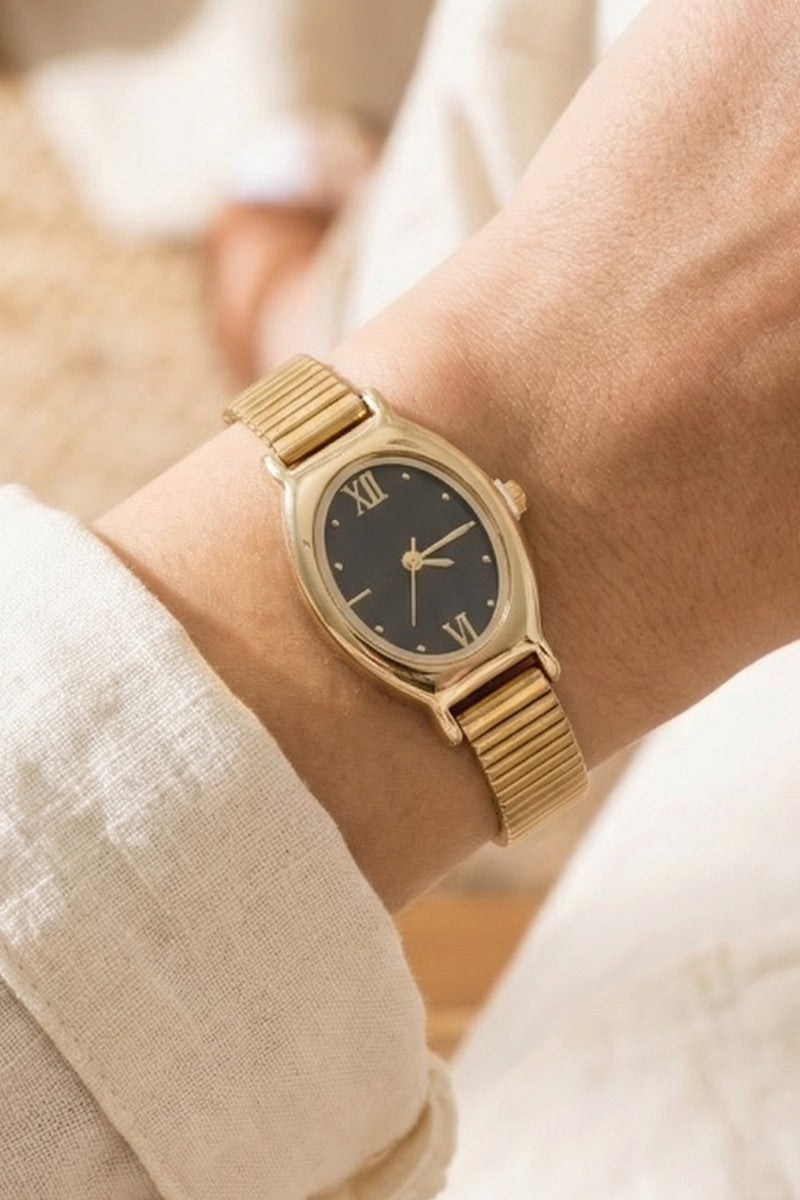 Snake Band Oval Style Watch
