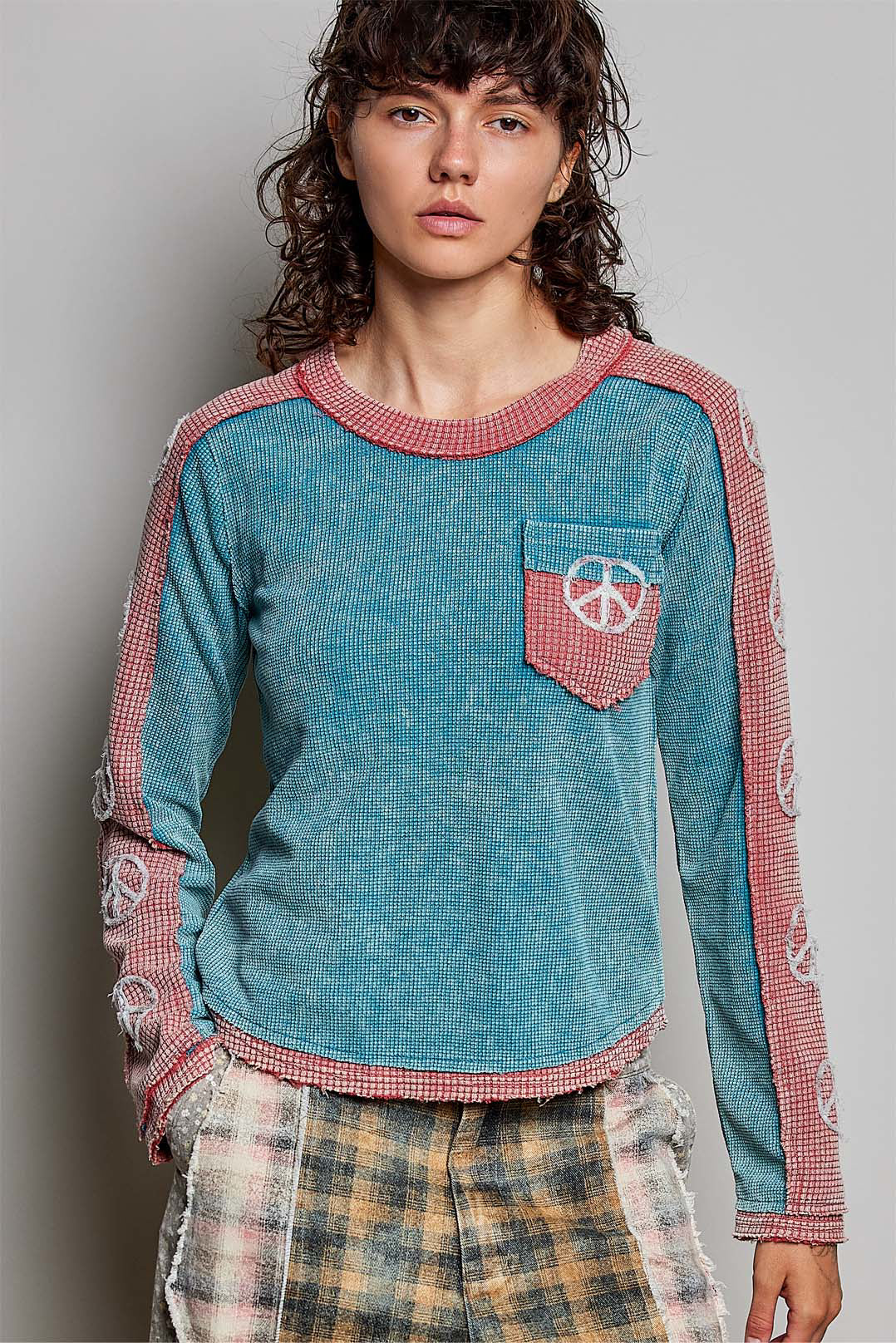 Peace Contrast Thermal Top