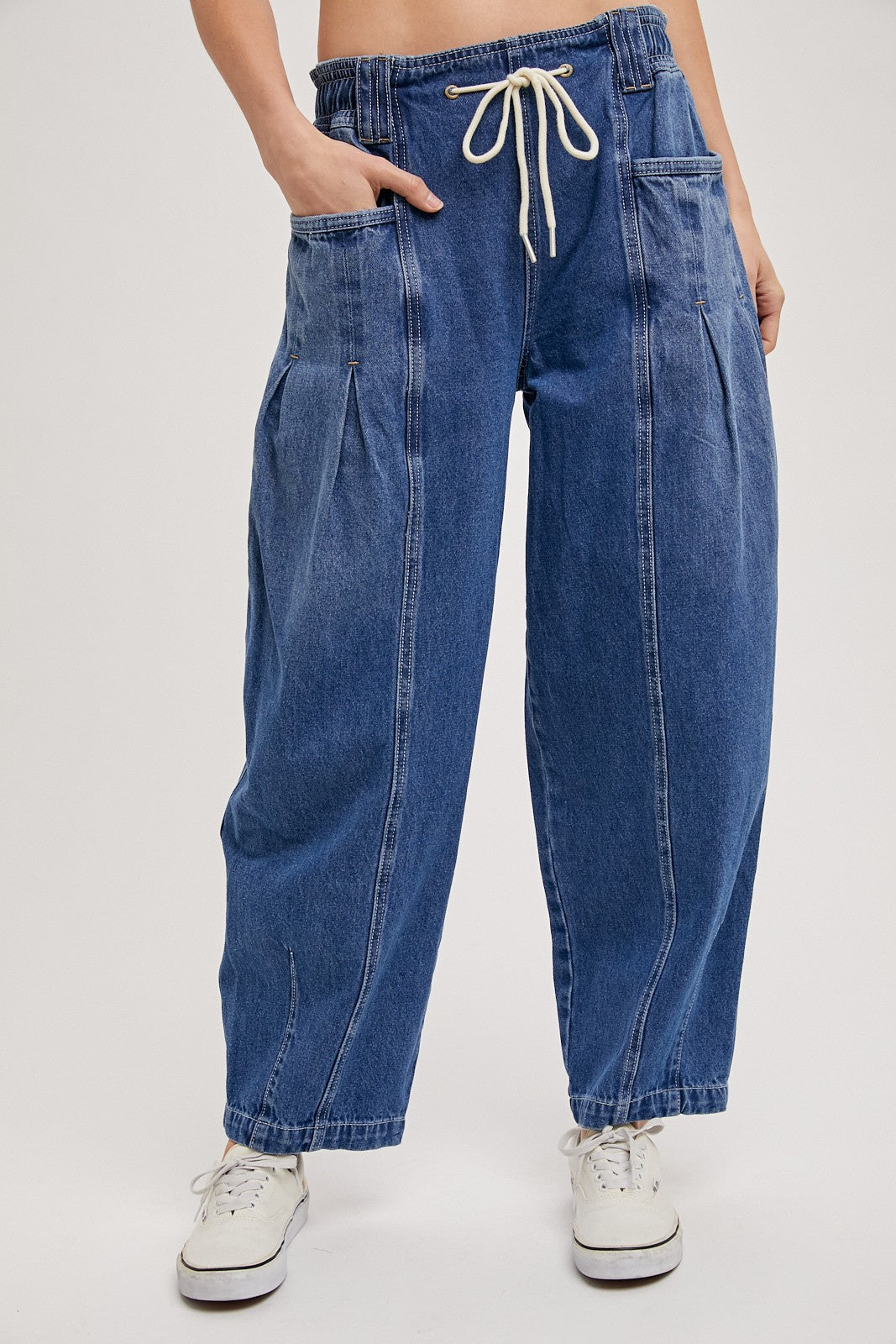 Barrel Low-Rise Drawstring Jean