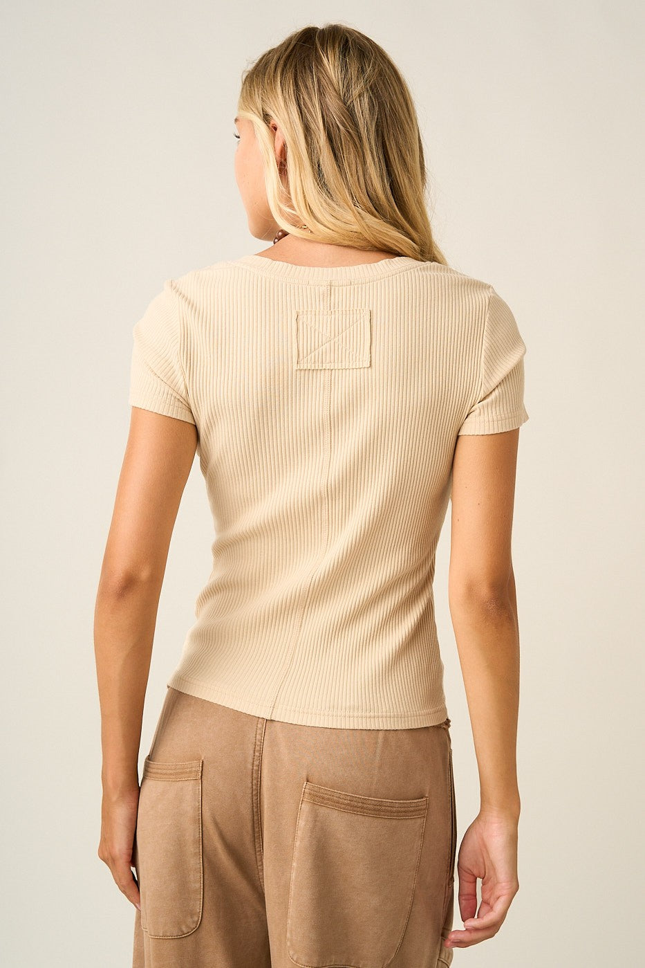 Notch Neck Fitted Rib Tee