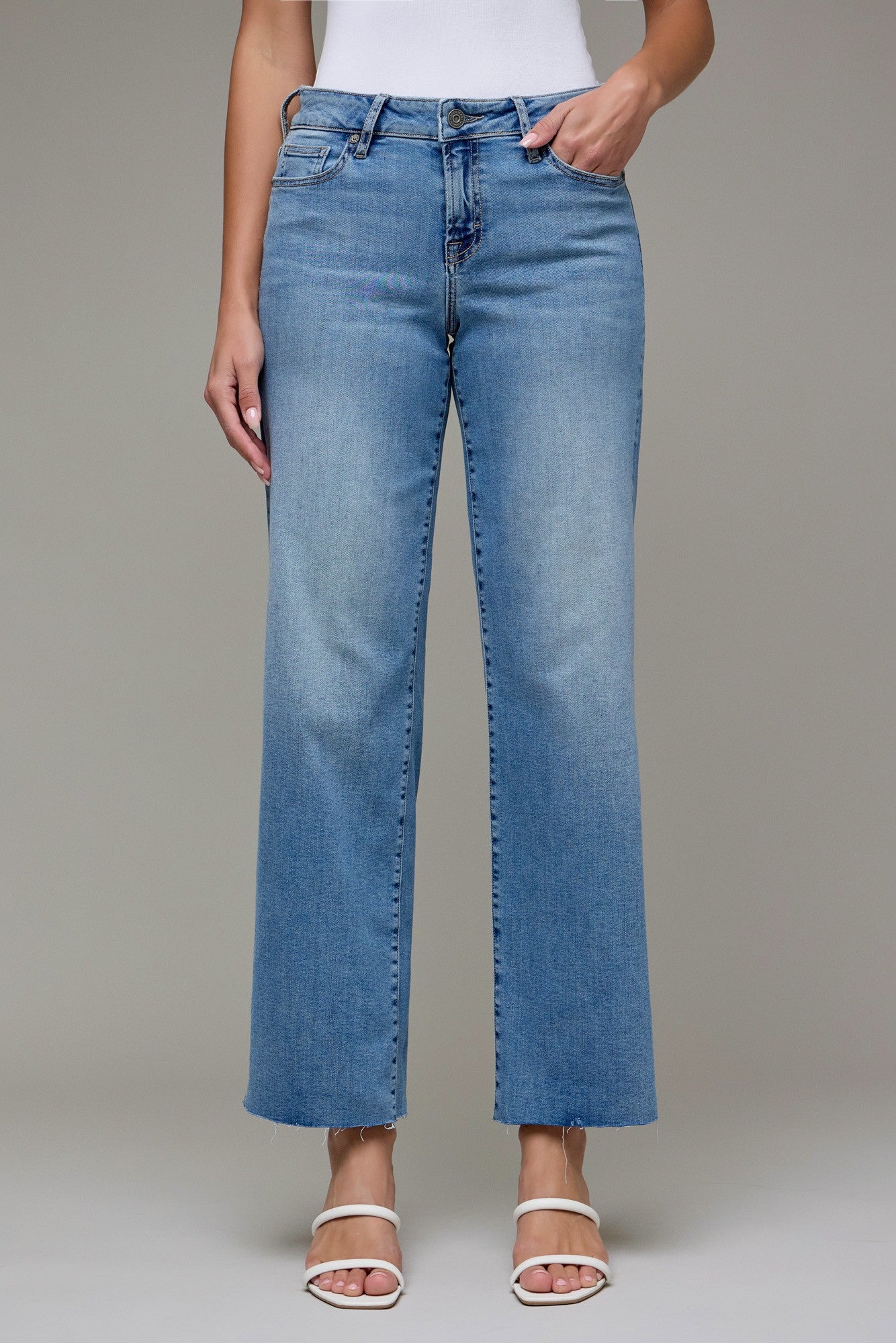 Clean Stretch  Classic Straight Jean
