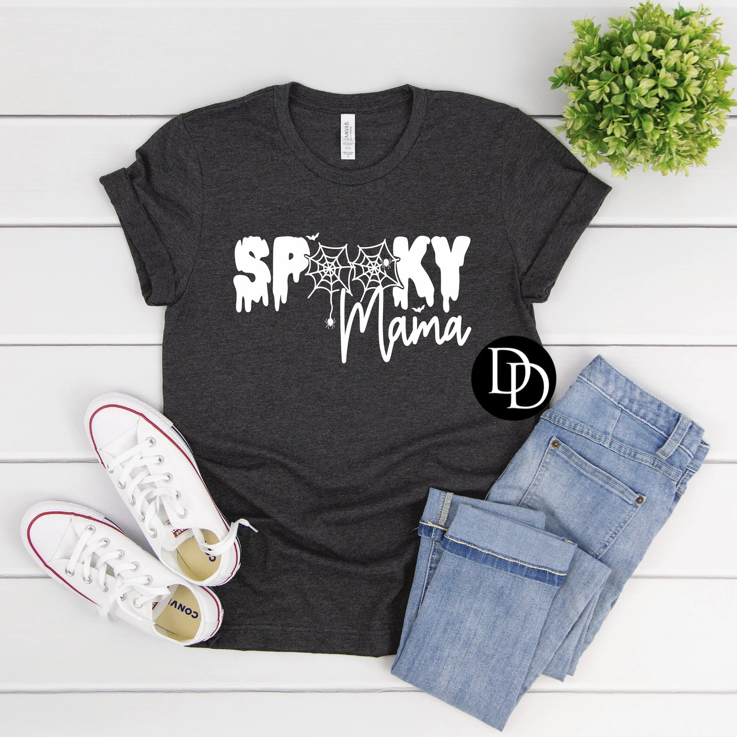 'Spooky Mama' Graphic
