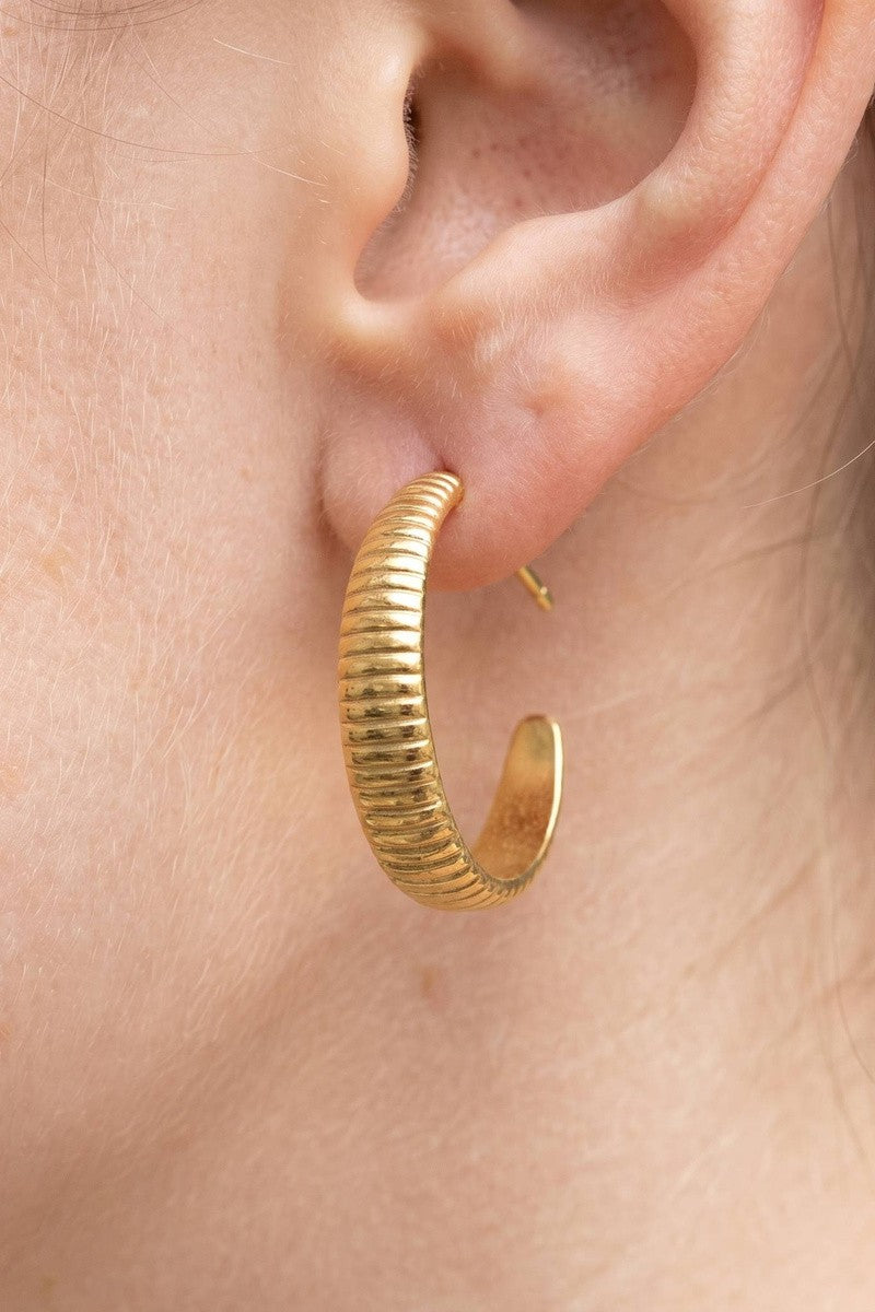 Ribbed Hoop Earrings