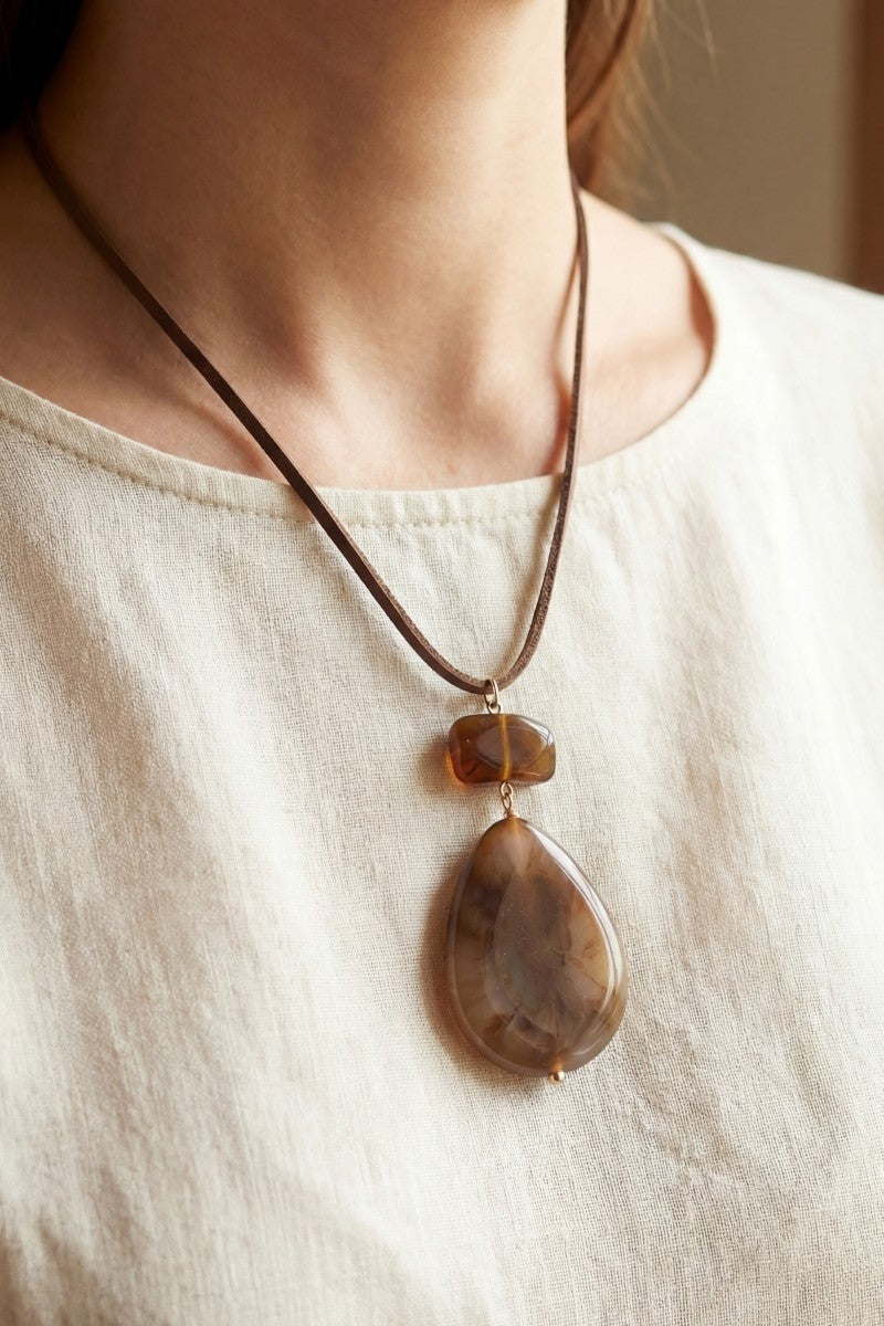 Marble Teardrop Pendant Necklace