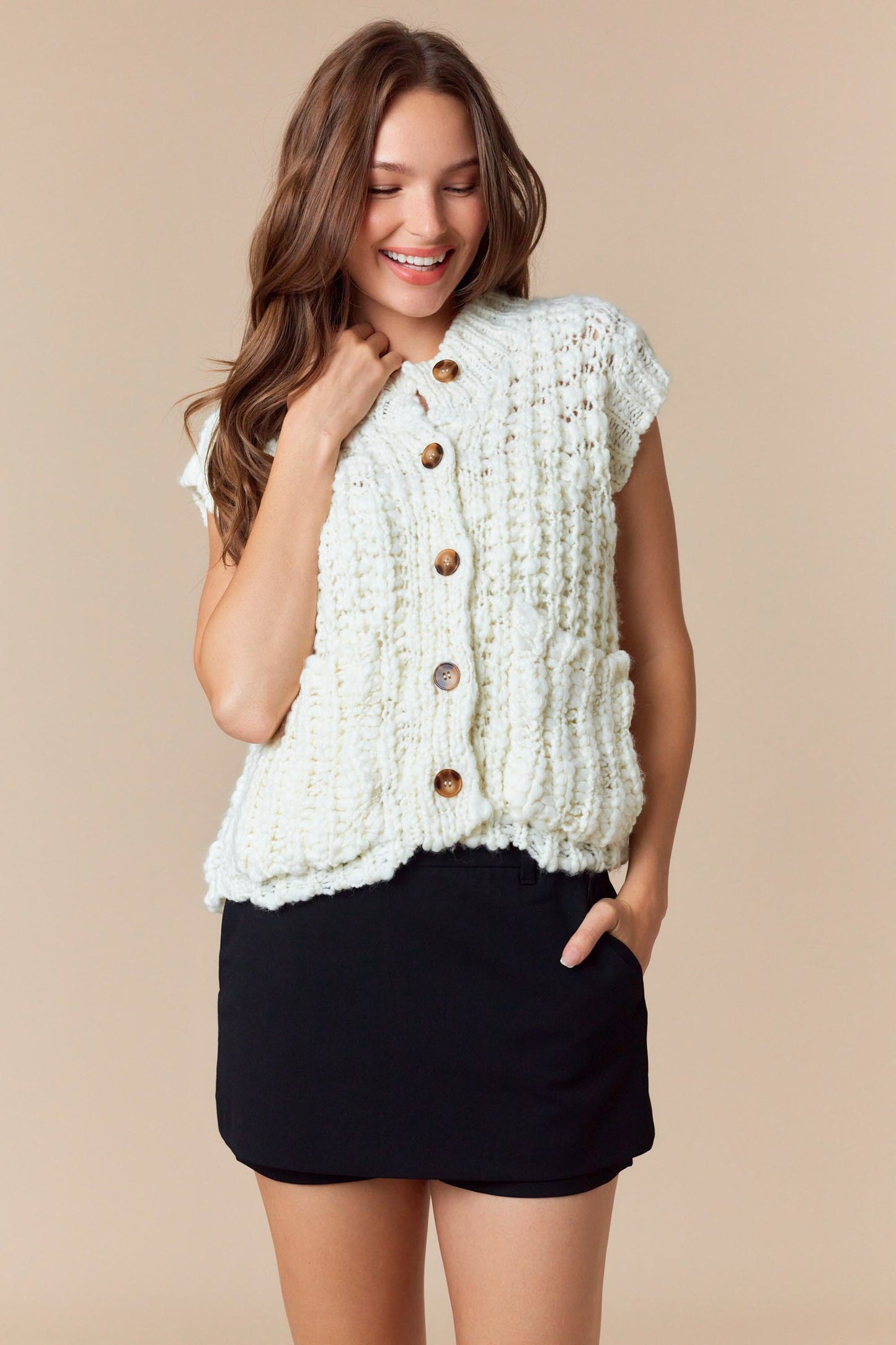 Horn Button Chunky Sweater Vest
