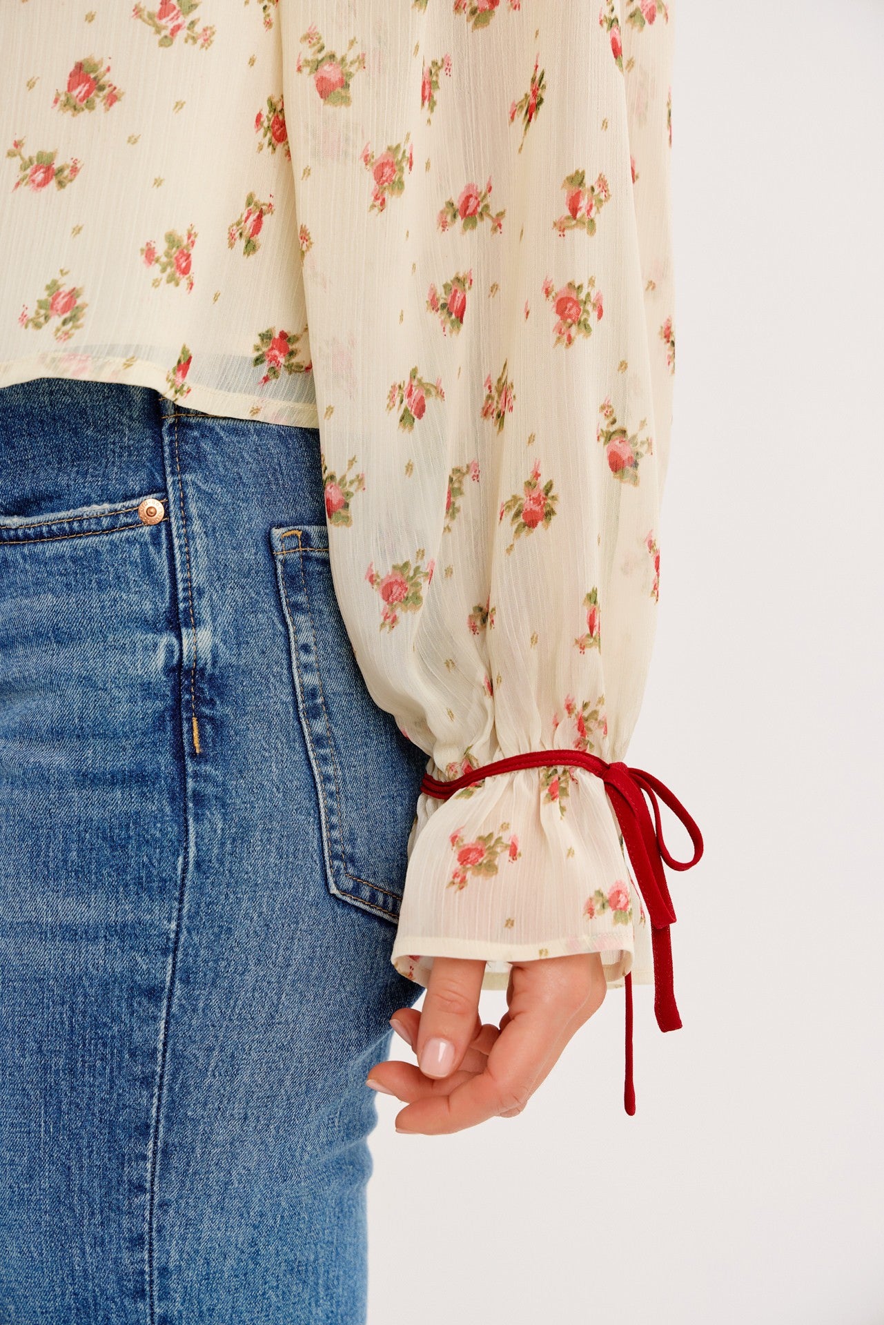 Dreamy Crinkle Chiffon Scattered Floral Blouse