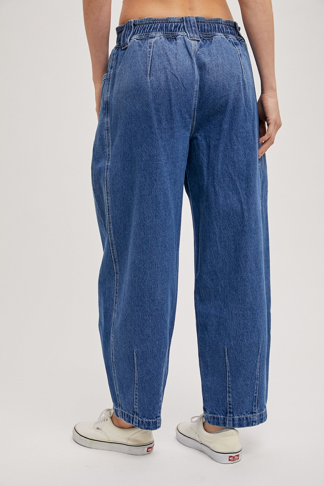 Barrel Low-Rise Drawstring Jean