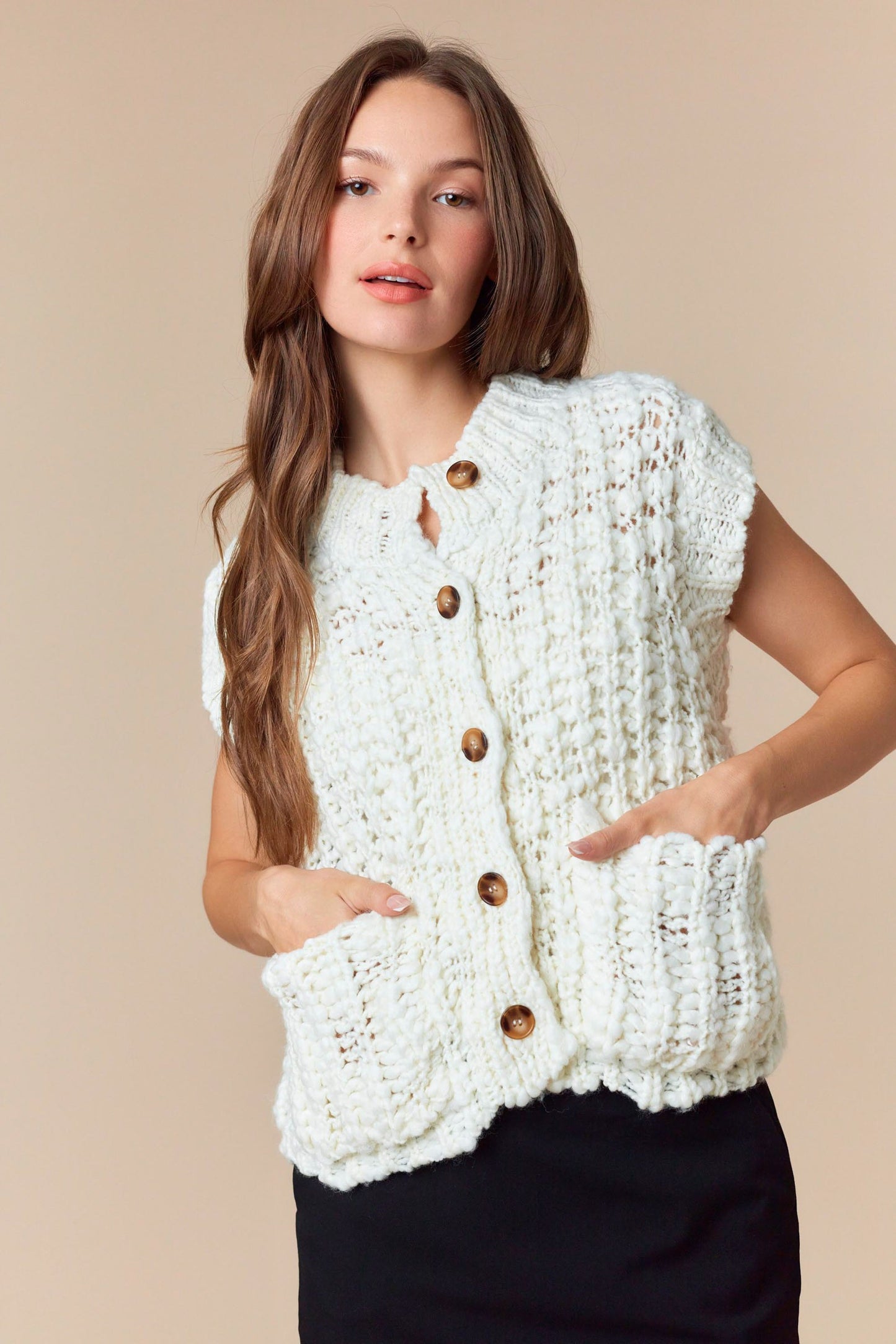 Horn Button Chunky Sweater Vest