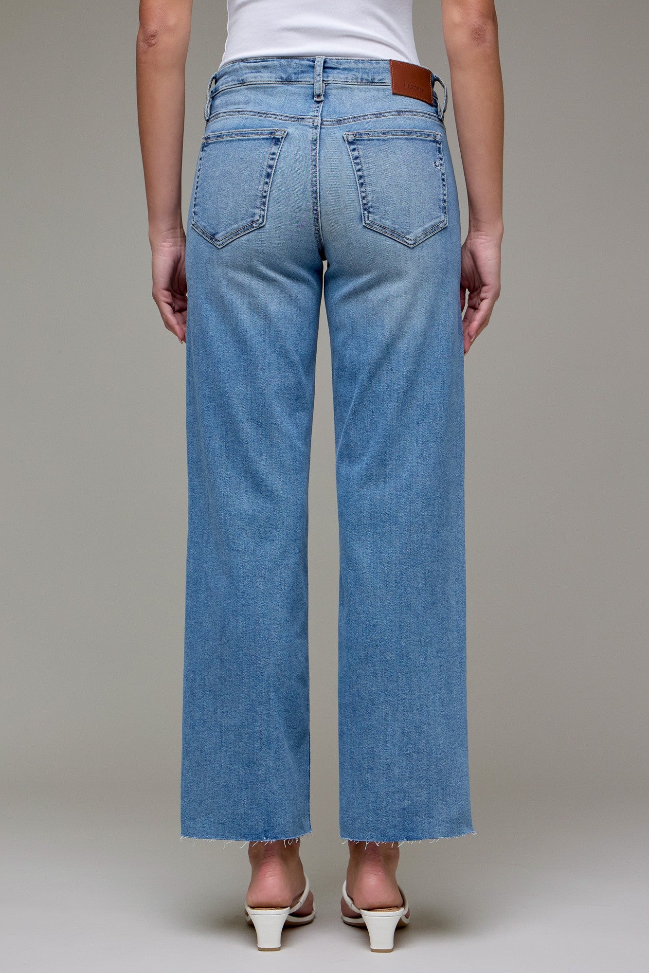 Clean Stretch  Classic Straight Jean